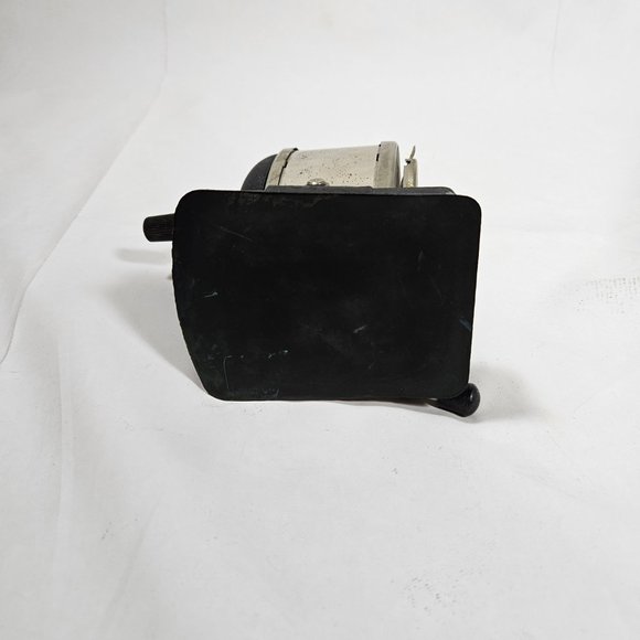 Boston Vacuum Mount Vintage Pencil Sharpener - Picture 6 of 7